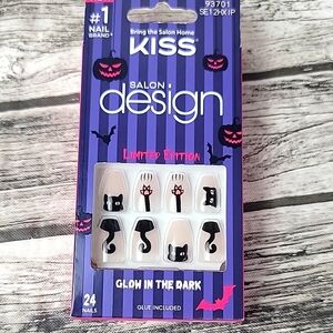 KISS Salon Design Glow in the Dark Nails